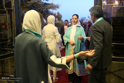 پوری بنایی در جشن خیریه مهر لیلا