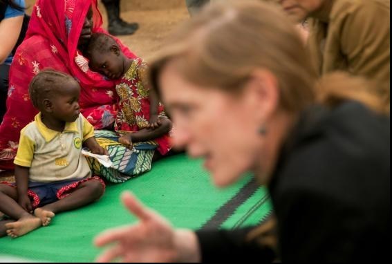 خودروی حامل سفیر آمریکا یک کودک را زیر گرفت/ تصاویر