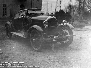 ماشینی عجیب و زیبا متعلق به خاندان زاهدی که خود از واردکنندگان اصلی اتومبیل در ایران تحت لوای شرکت کازداما بود 
