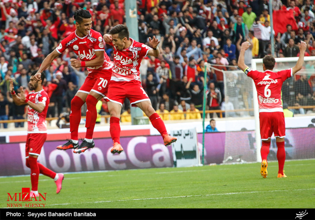 دو فریم از خوشحالی منشوری پرسپولیسی‌ها + عکس