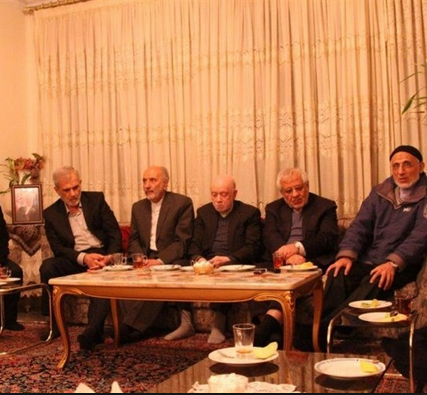 شورش جوانان موتلفه علیه بزرگان/ سنتی‌ترین جریان ایران در مسیر تغییر