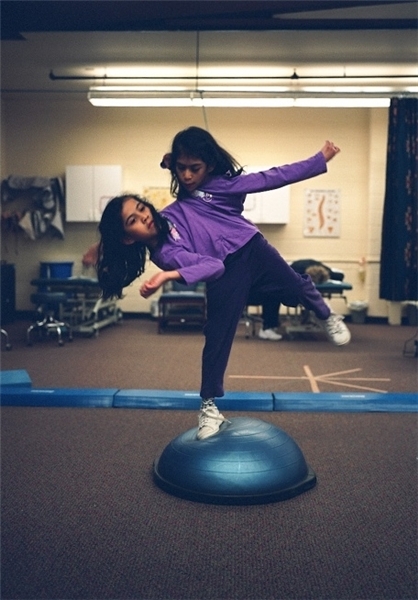 زندگی دوقلوهای به هم چسبیده+تصاویر