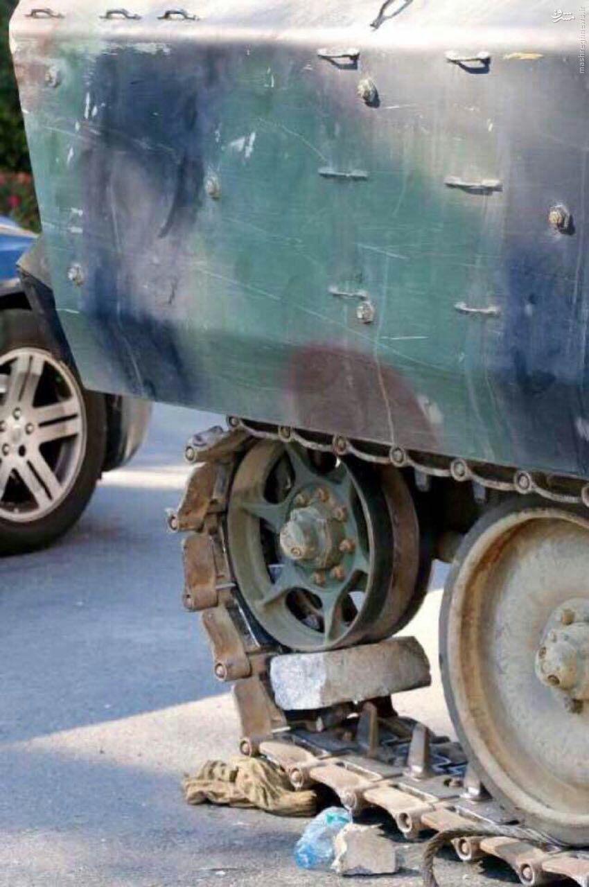 مردم ترکیه اینگونه تانک ها را متوقف می کردند/ عکس