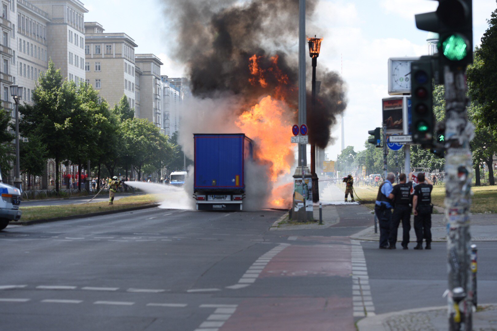 شنیده‌شدن صدای انفجار در برلین+ عکس