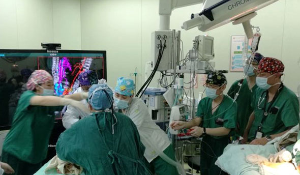 تصاویر/ جدا‌سازی دو‌قلوهای چینی