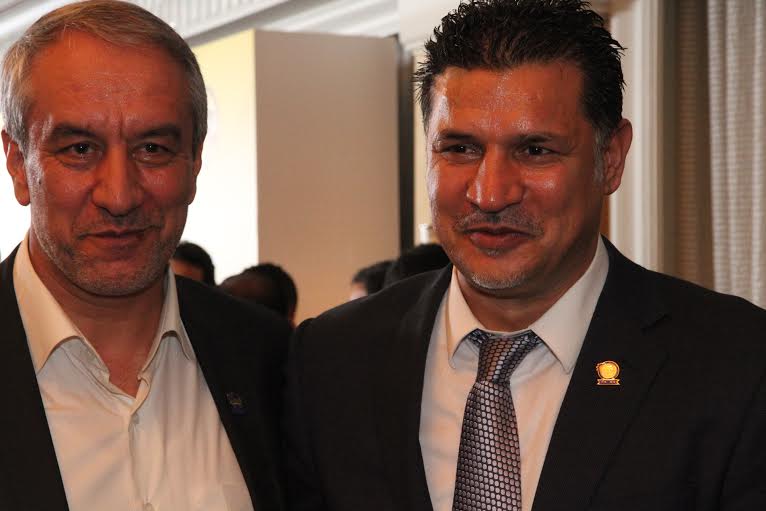 آشتي‎کنان دايي و کفاشيان در فيليپين/ عکس