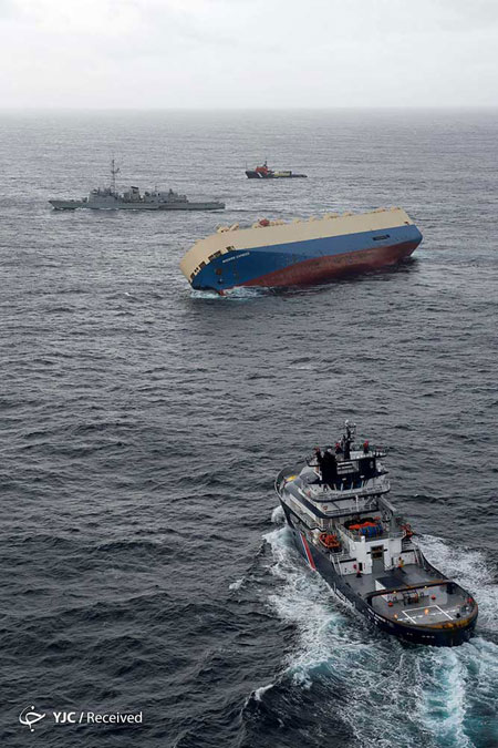 لحظه غرق شدن کشتی مدرن اکسپرس