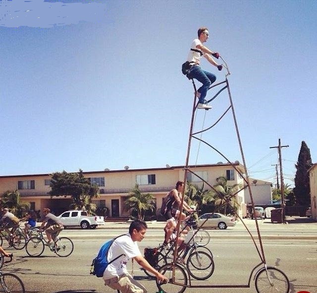 تصویر عجیب ترین دوچرخه دنیا/عکس