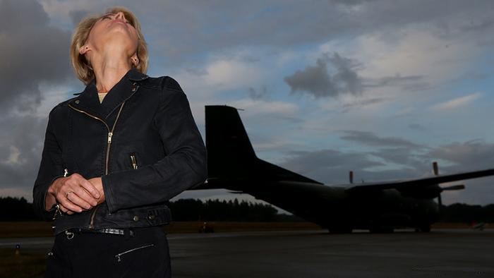 (تصاویر) اولین بانوی وزیردفاع در آلمان