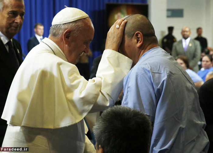 (تصاویر) پاپ فرانسیس در زندان
