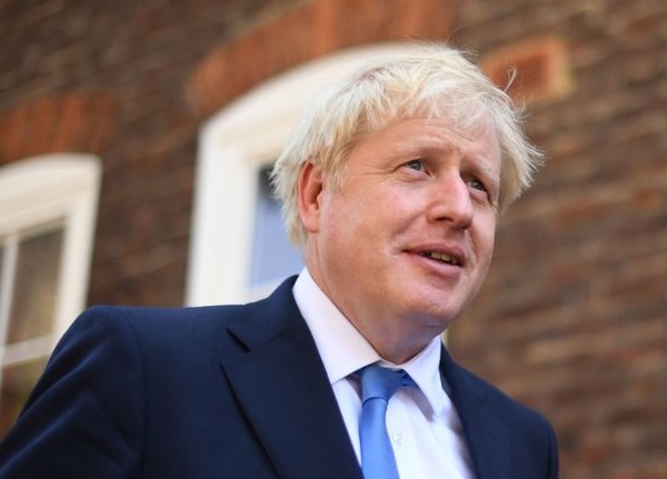 روزنامه فرانسوی لاکروا: بوریس جانسون در مورد ماجرای نفتکش ها چه موضعی خواهد گرفت؟