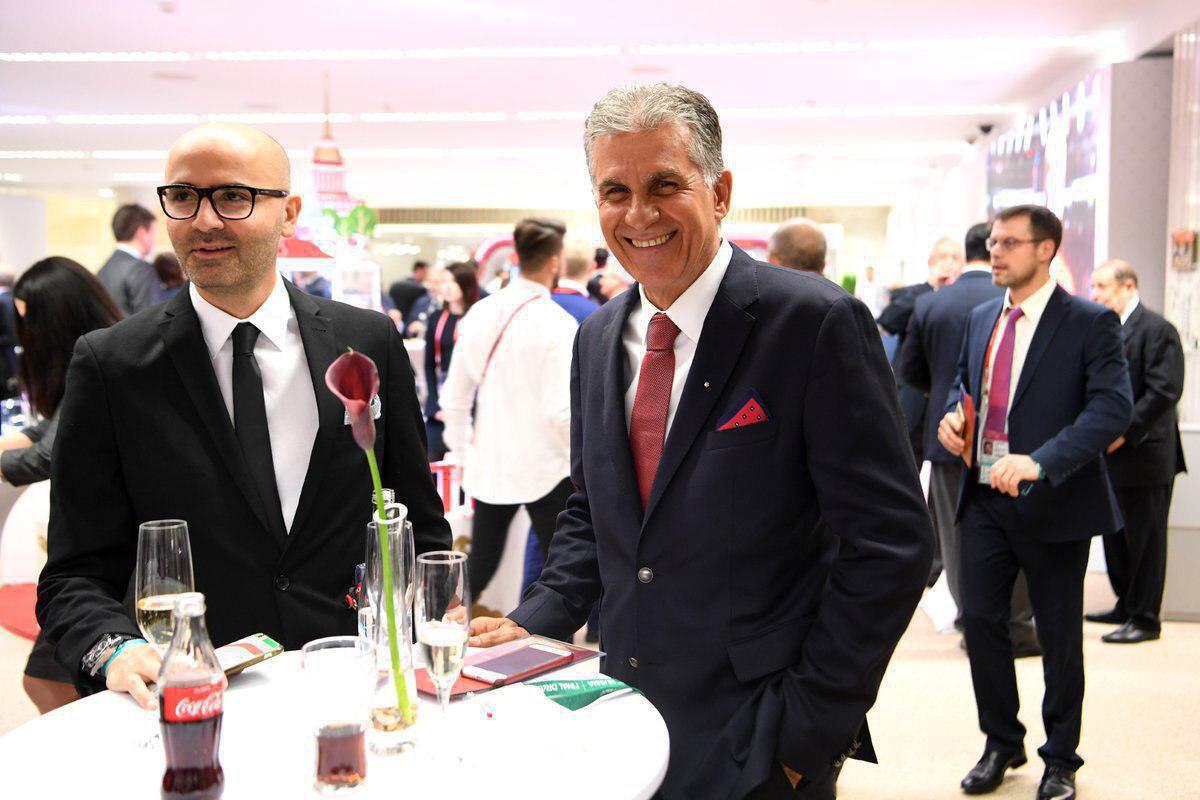 تیپ کارلوس کی روش در مراسم قرعه کشی جام جهانی روسیه/عکس