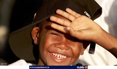 لبخند هیچ تفاوتی میان فقیر و ثروتمند نمی گذارد.