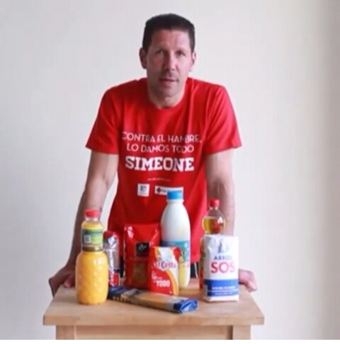 سیمئونه در مبارزه علیه گرسنگی(عکس)