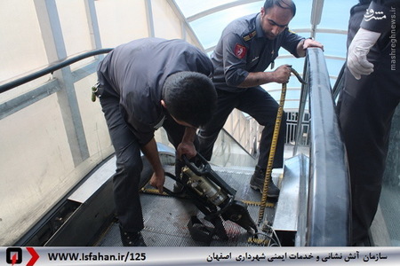 «پله برقی» یک کارگر اصفهانی را بلعید! |عکس| 