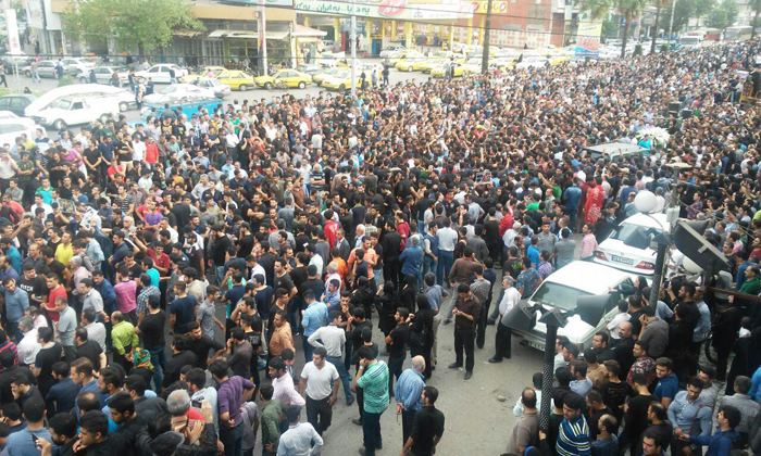 (تصاویر) تشییع هادی نوروزی در بابل