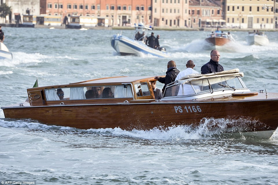 دردسر همسر اوباما برای غواصان + تصاویر