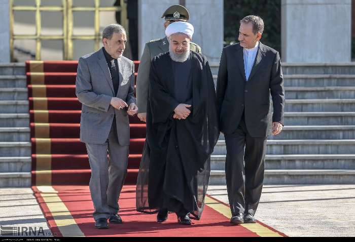 تصاویری از بدرقه روحانی توسط ولایتی و جهانگیری