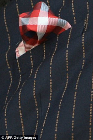 کت و شلوار مودی دردسرساز شد/تصاویر