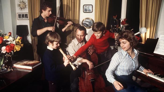 (تصاویر) اولین بانوی وزیردفاع در آلمان