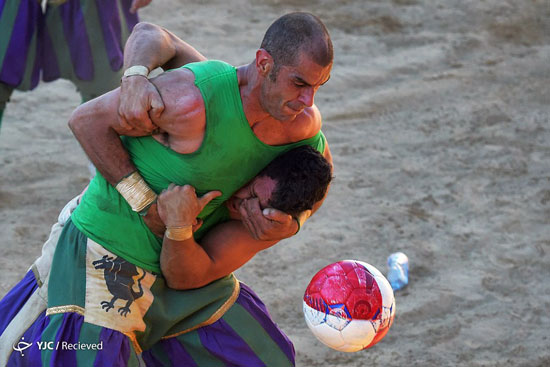 عکس: خشن‌ترین فوتبال جهان!