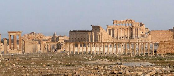 داعش در آستانه نابودی شهر باستانی تدمر سوریه (+عکس)