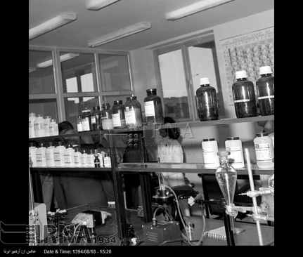 پالایشگاه نفت شیراز با ظرفیت پالایش دو میلیون تن نفت خام در سال و با حضور مقامات کشور افتتاح شد