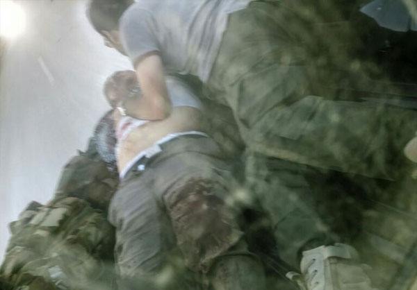 لحظه مجروحیت خبرنگار ایرانی/عکس