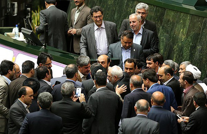 حلقه نمایندگان دور ظریف/عکس