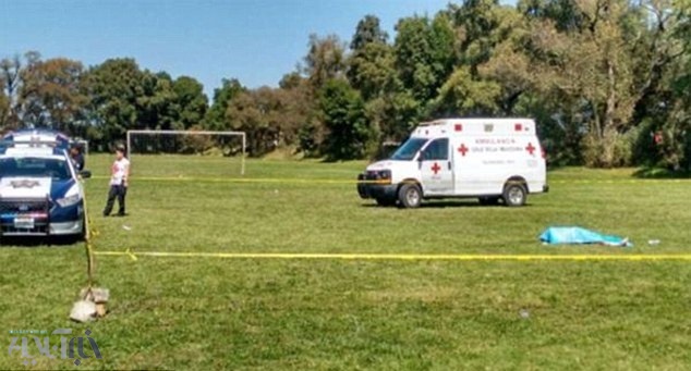 فوتبالیستی که بخاطر کارت قرمز داور را کشت/عکس