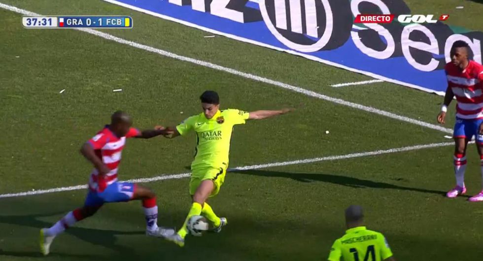 خطای مشکوک به پنالتی مدافع بارسا(عکس)