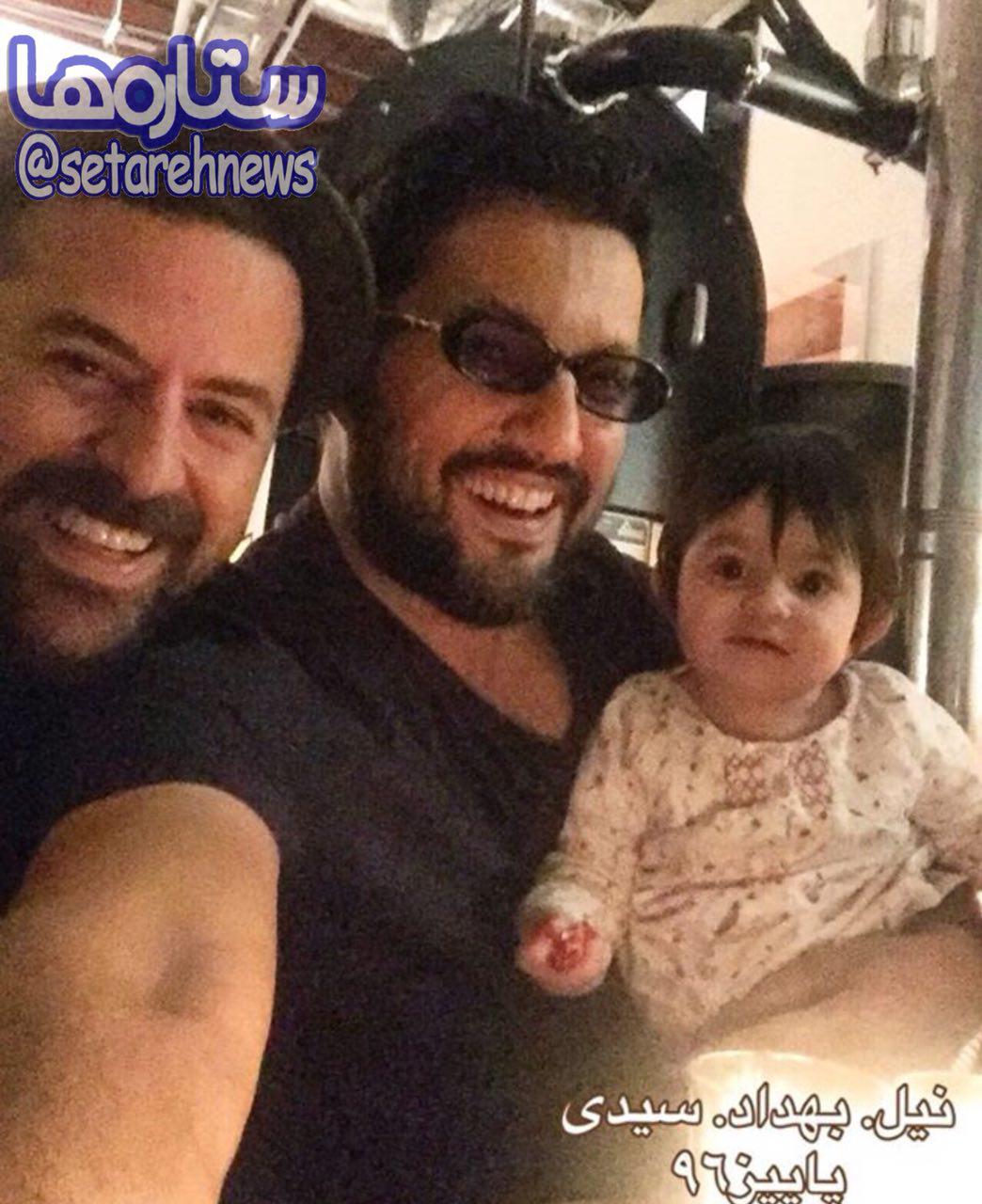 عکس سلفى حامد بهداد در كنار هومن سيدى و دخترش