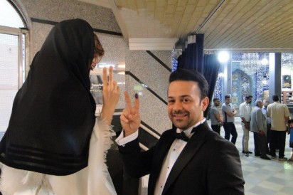 آغاز زندگي مشترك پاي صندوق راي/عکس