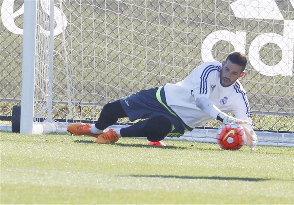 اولین تمرین دروازه‌بان جدید رئال مادرید+تصاویر