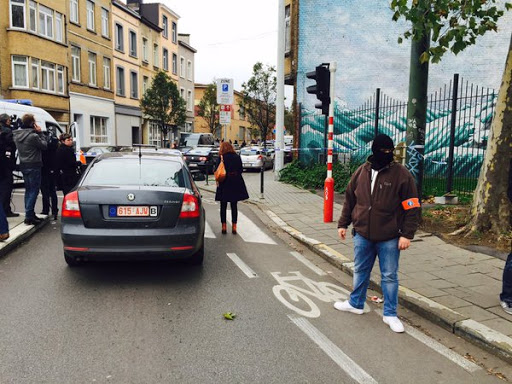 پلیس بلژیک عملیات شناسایی و بازداشت مظنونان را آغاز کرده است+عکس