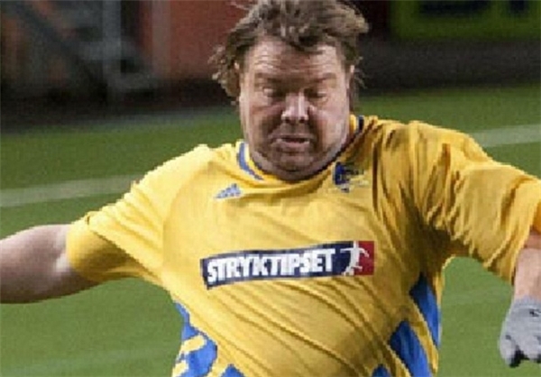 تغییرچهره شگفت‌انگیزاین‎فوتبالیست/تصاویر