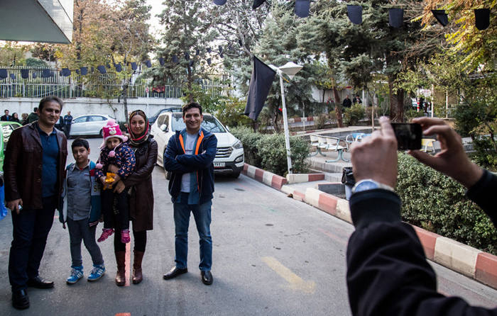 (تصاویر) عیادت فیتیله‌ای‌ها از دو کودک طبسی