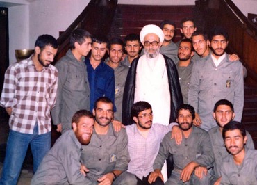 آیت الله مهدوی کنی در جمع رزمندگان جنگ تحمیلی