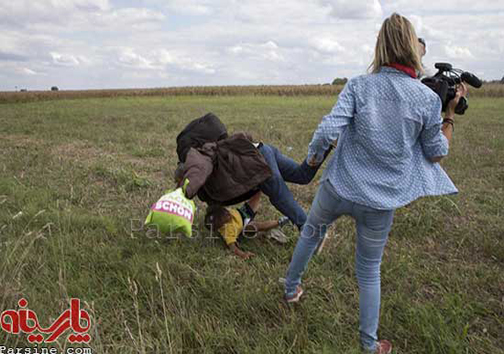 مهاجری که با لگد خبرنگار مجاری زمین خورد کیست؟