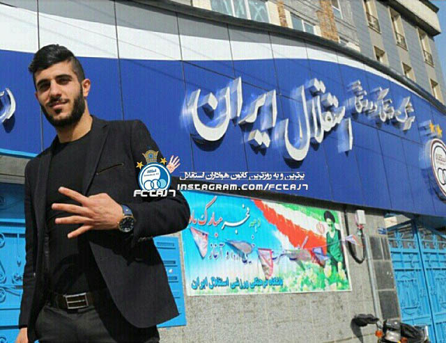 چرخش عجیب بازیکن لیگ برتری در کری خوانی سرخابی ها / عکس