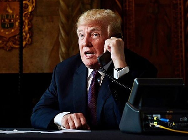 گاردین: چرا گام بعدی ترامپ در قبال ایران را نمی‌توان پیش بینی کرد؟ 