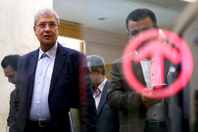 صعود و سقوط حزب همیشگی وزارت کار!/ با خروج ربیعی، نیروهای نزدیک به وزارت کار هم بیکار می شوند؟