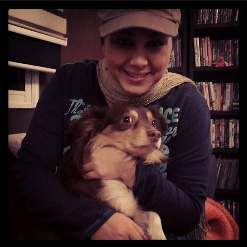 بهنوش بختیاری همراه با سگش