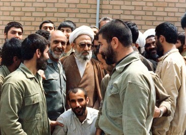 آیت الله مهدوی کنی در جمع رزمندگان جنگ تحمیلی
