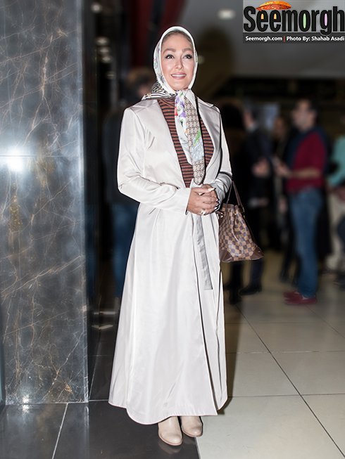 مدل مانتو الهام حمیدی در اکران فیلم نفس