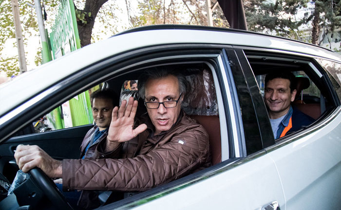 (تصاویر) عیادت فیتیله‌ای‌ها از دو کودک طبسی