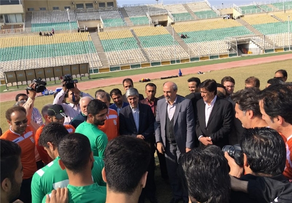 بازدید وزیر ورزش از تمرینات تیم امید /عکس