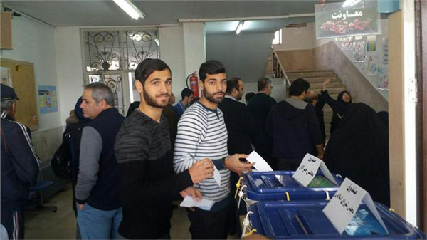 «بزرگترهای» پرسپولیس پای صندوق رأی! + عکس