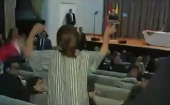 جنجال رفتار خشن محافظان اردوغان در سفر به اکوادور (+عکس)