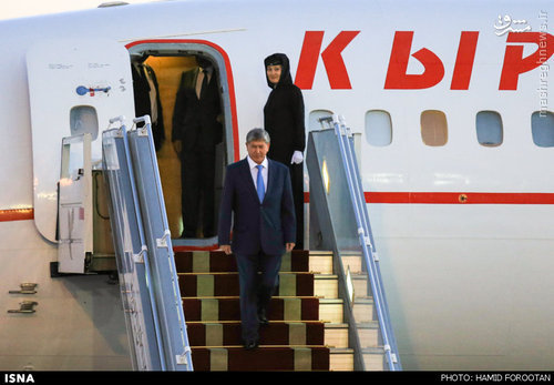 حجاب مهماندار رئیس جمهور قرقیزستان /عکس